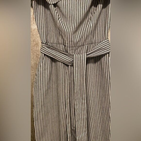 BCBGeneration Black and White off shoulder Jumpsuit, US0 - Picture 4 of 11